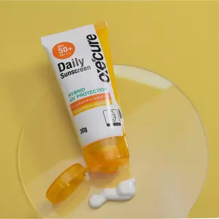 OXE'CURE ครีมกันแดด เนื้อเจลบางเบา SPF50+ PA++++ 30 กรัม DAILY SUNSCREEN Hybrid UV Protection (10OX00116)