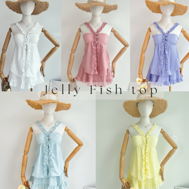 Pfm-เสื้อสายเดี่ยวสายแต่งย่น สายปรับได้ มีฟองน้ำในตัว แต่งกระดุมหน้า