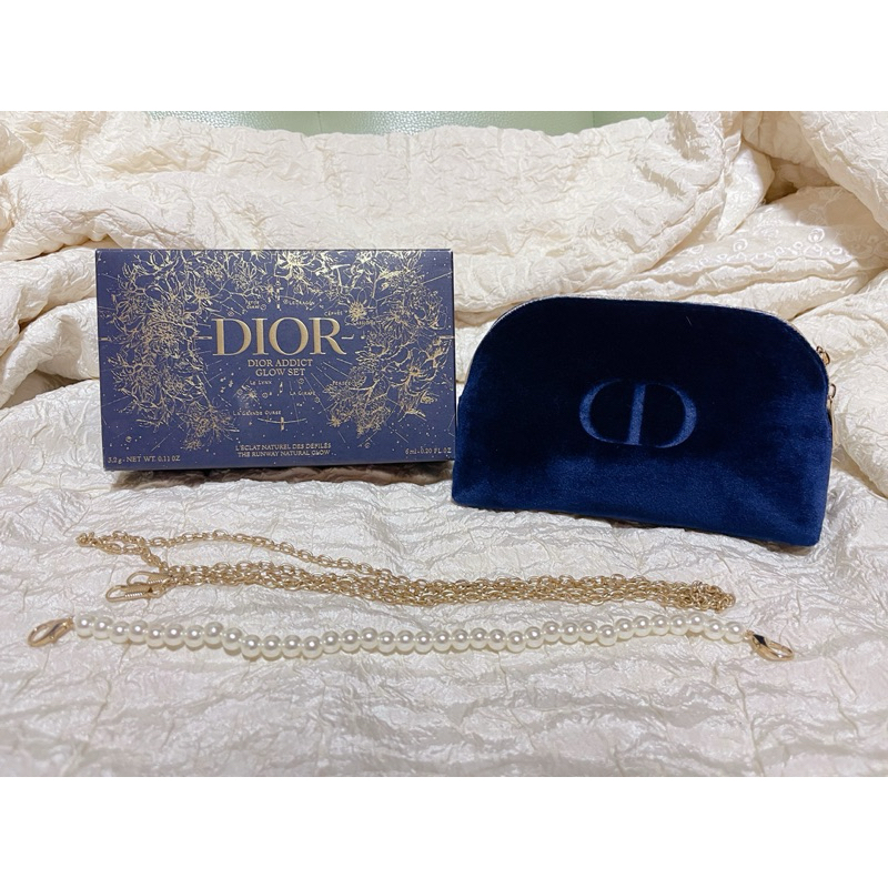 กระเป๋าเครื่องสำอางค์ Dior พร้อมส่ง แถมสายคล้องกระเป๋า 2 เส้น