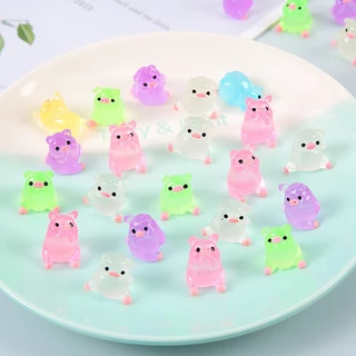 🔥พร้อมส่ง🔥 หมูเรซิ่น หมู หมูเรืองแสง เรซิ่นเรืองแสง เรซิ่น ตุ๊กตาเรซิ่น เรืองแสง ขนาดเล็ก