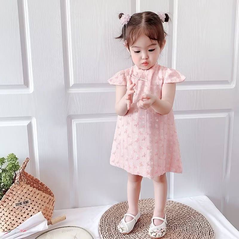 Babyonline(Y157)L3 ชุดกี่เพ้าเด็ก ชุดตรุษจีนเด็กผู้หญิงปักลายหัวใจซิปหลัง ผ้าฝ้าย นิ่ม มีซับใน