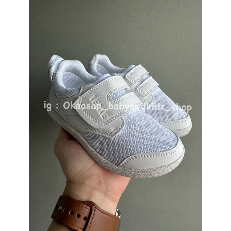 รองเท้าพละผ้าใบสีขาว ifme จากญี่ปุ่นพร้อมส่ง สำหรับเด็กอนุบาล size 15.0-18.0  cm พร้อมกล่องตรงรุ่น
