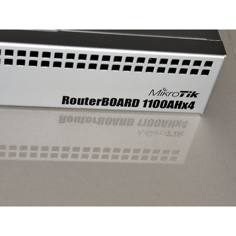 Router Mikrotik RB1100AH x4 ***มือสอง*** สภาพ 95% (ยังไม่เคยใช้งานจริง ลูกค้าสั่งแล้วยกเลิก)