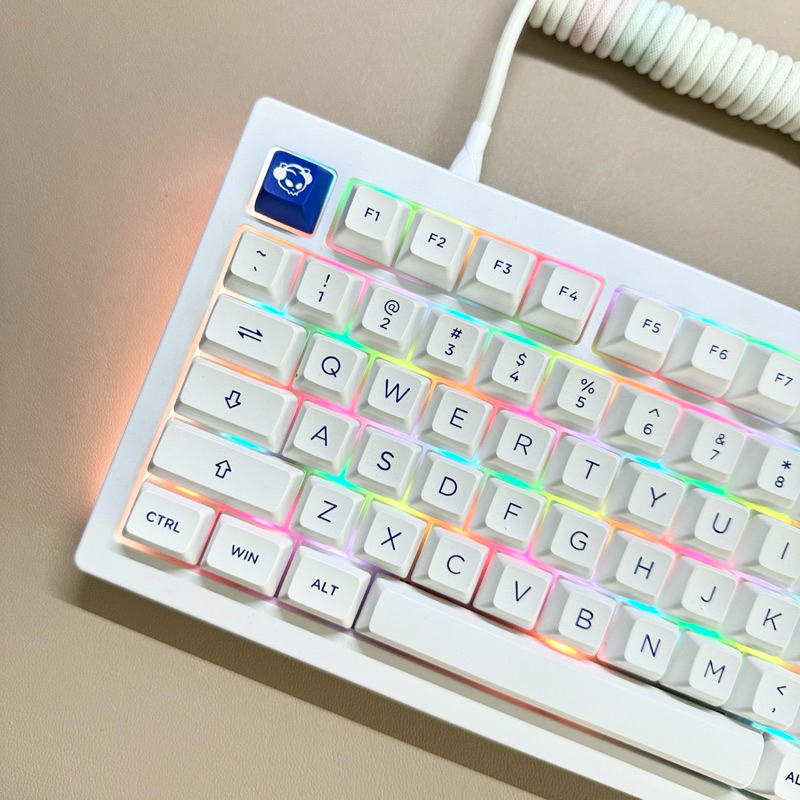 คีบอร์ด Akko 5075B เสียงนุ่มมากกกก สวิตส์ Akko V3 Cream Yellow Blutooth Hotswap มือสอง สภาพใหม่มากค่