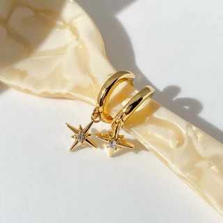 thelucy Classy star earrings ต่างหูห่วงรูปดาว