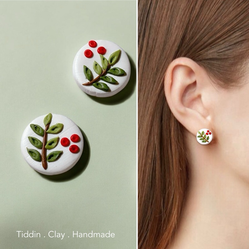 ต่างหูแฮนด์เมด Leaf Holiday Studs Size 1.5 Cm. Nickel Free ไม่แพ้ไม่คัน เหมาะสำหรับแพ้ง่าย ใส่ได้ค่ะ