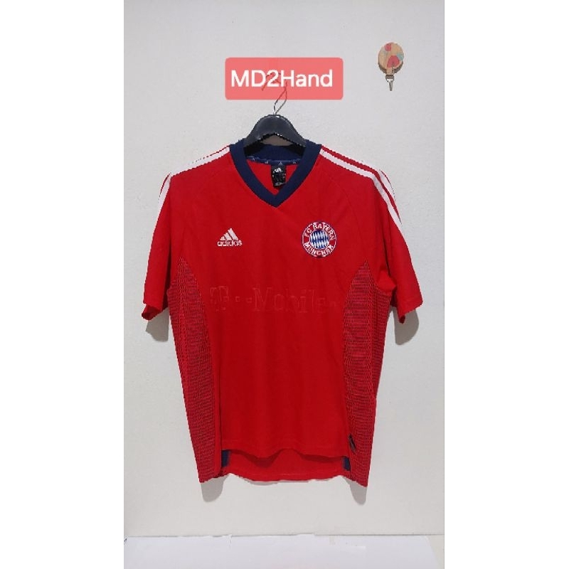 เสื้อทีมฟุตบอลบาเยิร์นมิวนิคปี 2002 ของแท้แน่นอน
