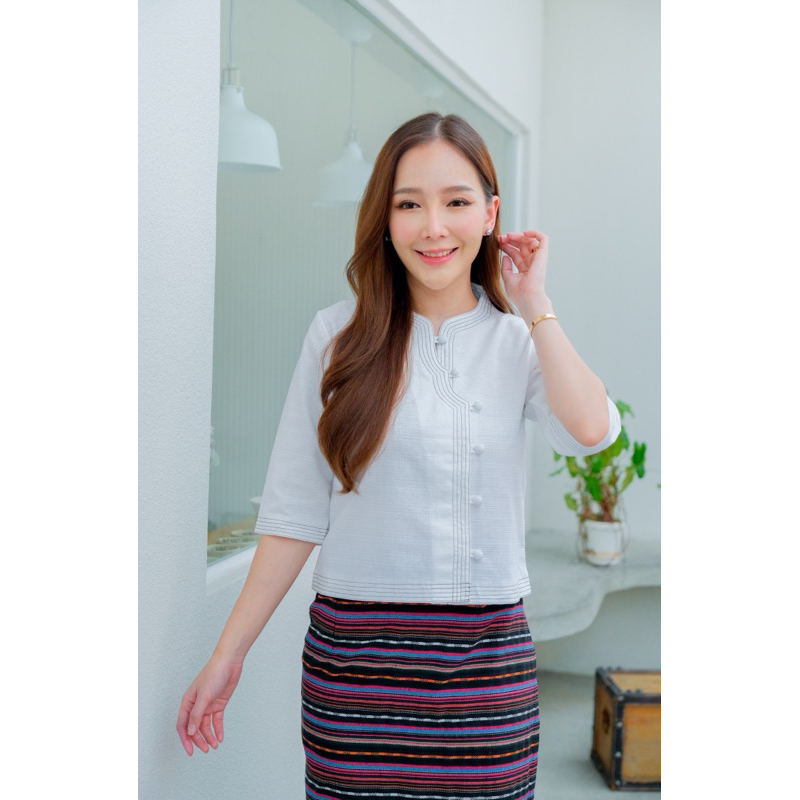 เสื้อพื้นเมืองผู้หญิง รุ่นยิ่งลักษณ์3