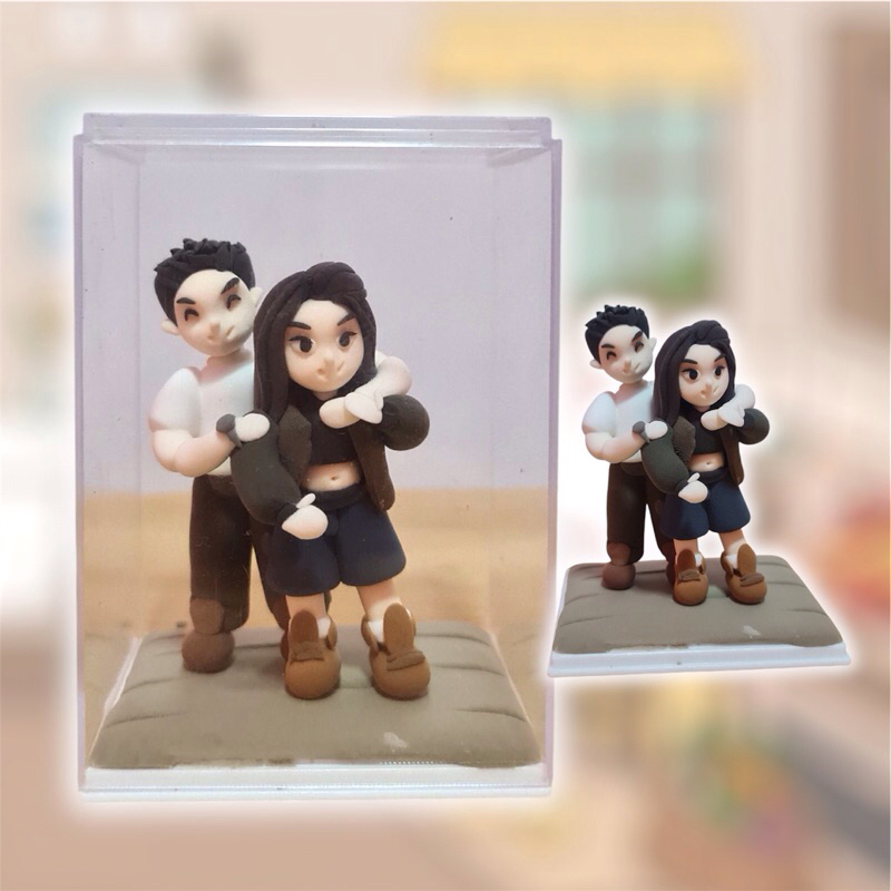 โมเดลปั้นตามสั่ง ปั้นคู่ ขนาด 10 cm ใส่กล่องพร้อมตกแต่ง