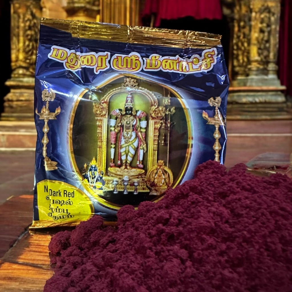 ผงกุมกุม (Kumkum) สีแดงเข้ม สำหรับเจิมหน้าผาก เจิมเทวรูป