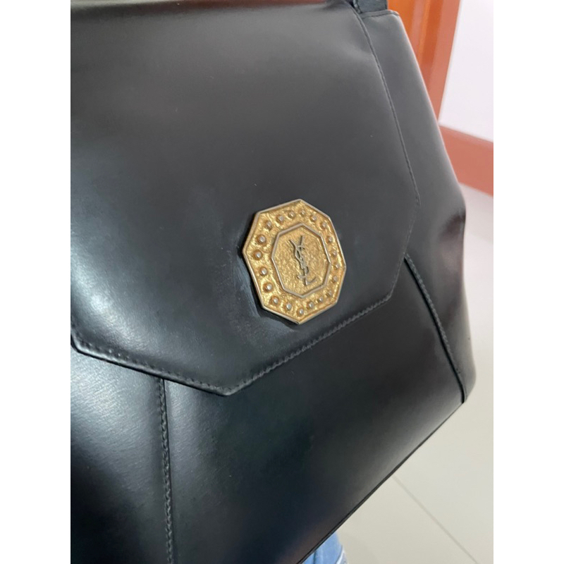 👜กระเป๋ามือสอง☺️💕Vintage YSL Shoulder Bag