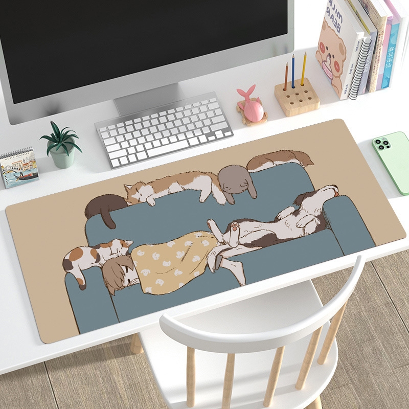 [พร้อมส่ง] แผ่นรองเมาส์ ลายน้องแมว งานเย็บขอบ ขนาดใหญ่ 800 x 300 x 3 มม. (หนา 3 มม.) Biangels