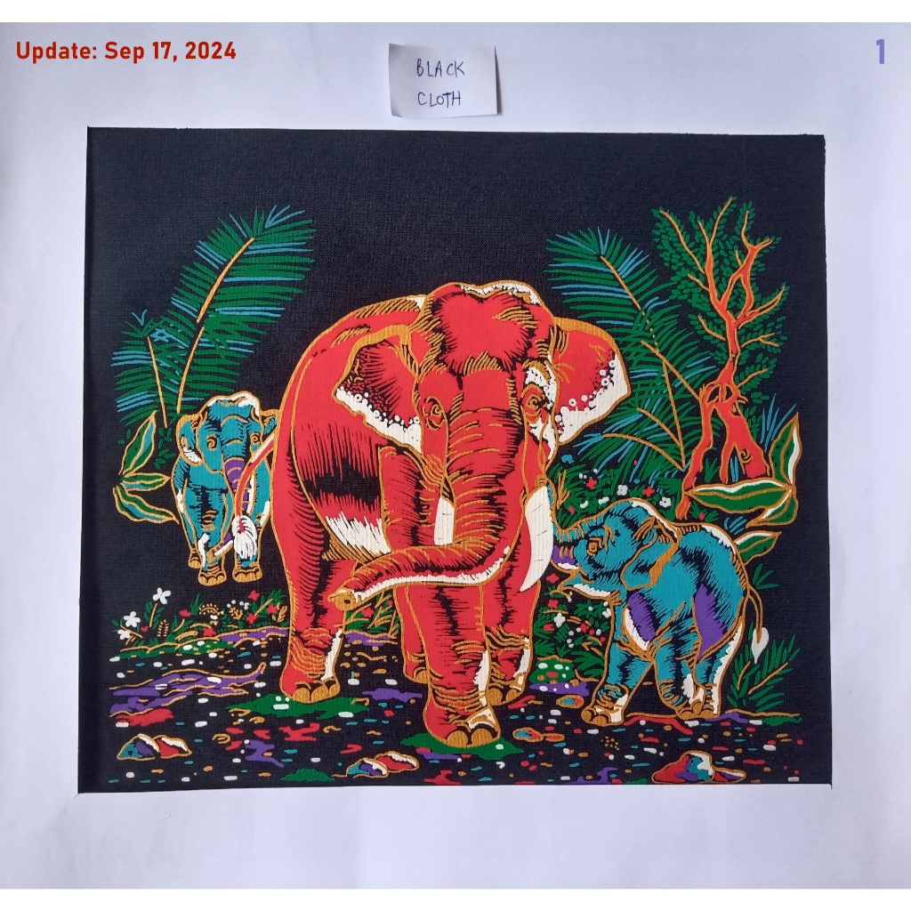 ภาพพิมพ์ศิลปะไทยบนผ้า No.11 - ช้างคู่บารมี สง่างามและทรงพลัง Exquisite Thai Art Prints on Cloth - Majestic Elephant