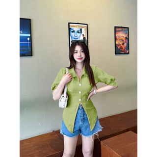 พร้อมส่ง เสื้อผ้าด็อบบี้คอปกผ่าหน้า A1380