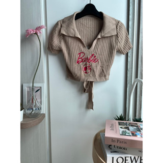 เสื้อคอปก ปักลายบาร์บี้ used like new