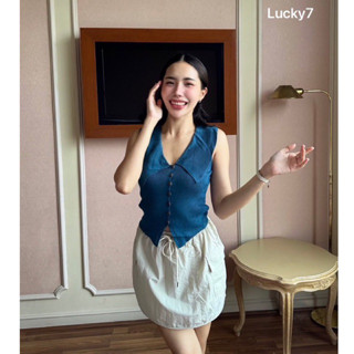 #lucky เสื้อครอปทอปไหมพรมคอปกแต่งกระดุมหน้า