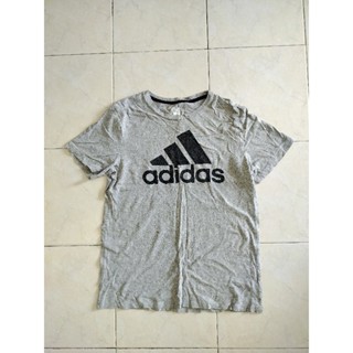 เสื้อ Adidas ของแท้มือสอง