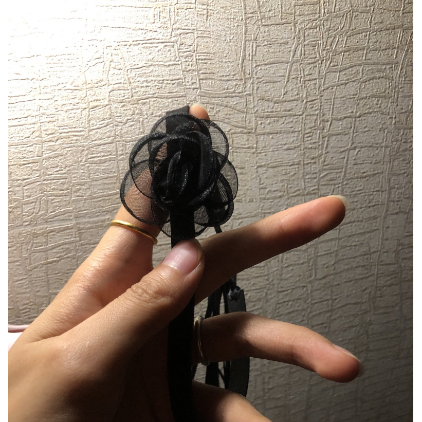 🔮 สร้อยคอโชคเกอร์ รูปดอกกุหลาบ สีดำ สีขาว สีแดง 🔮 A-001 พร้อมส่งจากไทย - รูปที่ 4