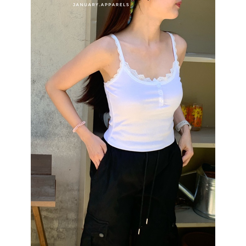 พร้อมส่ง! White Lace Top 🤍🐻‍❄️