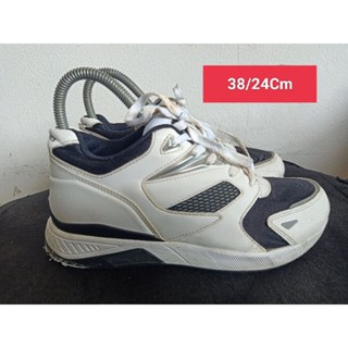 Size 38 ยาว 24 Cm  รองเท้ามือสอง  ผู้หญิง เท้าเล็ก   แฟชั่น ลำลอง ทำงาน
