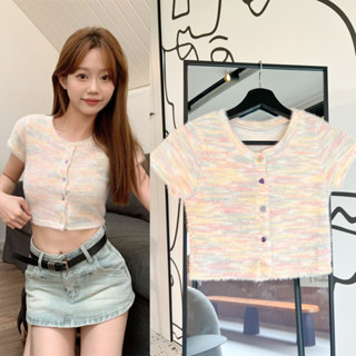 Theyourlooks พร้อมส่ง Rainbow furry crop เสื้อครอป ขนมิ้ง 🍡🍧🍬