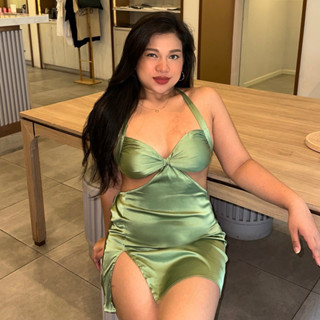 Sexy Dress เดรส ผูกคอ ผูกหลัง โชว์หลัง ผ้าซาติน สีเขียวมะกอก Olive Green สาวอวบใส่ได้