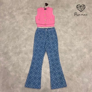 เสื้อผ้าทวิตแขนกุดสีชมพู+กางเกงยีนส์ลายโลโก้👛 pisamai