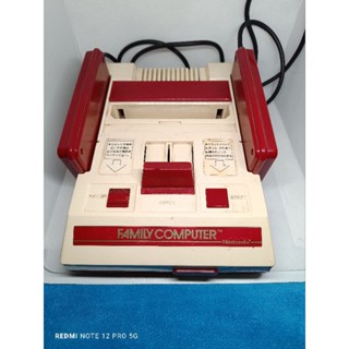 เครื่องเกมFamicom แท้ ของNINTENDO สล็อตเหล็ก ยังไม่ผ่านการแปลงใดๆ สภาพเดิม สวย งานโชว์ ***เฉพาะเครื่องเปล่า เลขตรงตามรูป