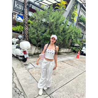 flowers jumpers 🌸🎀 ตัวนี้สายเกาไม่ซื้อไม่ได้น้า
