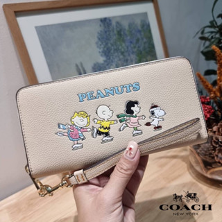 CF219 × PEANUTS LONG ZIP AROUND WALLET WITH SNOOPY AND FRIENDS MOTIF