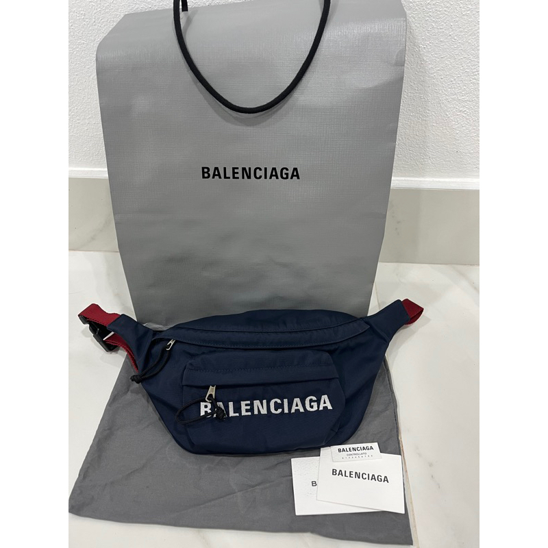 balenciaga  belt bag