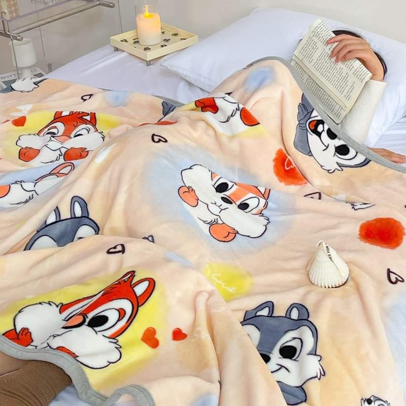 พร้อมส่ง🇹🇭ผ้าห่มเกรดพรีเมี่ยมดิสนีย์ 𝐃𝐢𝐬𝐧𝐞𝐲และSanrio 5ฟุต และ3ฟุตผ้าขนนุ่ม ลายน่ารัก🍭🐻ห - รูปที่ 4