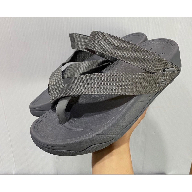 รองเท้าเเตะ fitflop สลิงรุ่นใหม่ สวย ใส่ได้ทั้ง หญิงและชายไซร้ 36----44