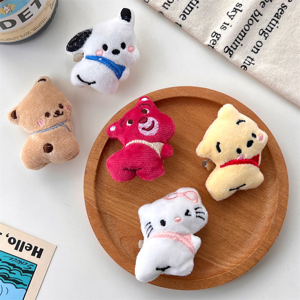 พร้อมส่ง ร้านไทย 2in1 เข็มกลัด+กิ๊บติดผม ลายการ์ตูน ตัวนุ่ม น่ารัก สําหรับติดกระเป๋า เสื้อ ติดผม มี5แบบให้เลือก