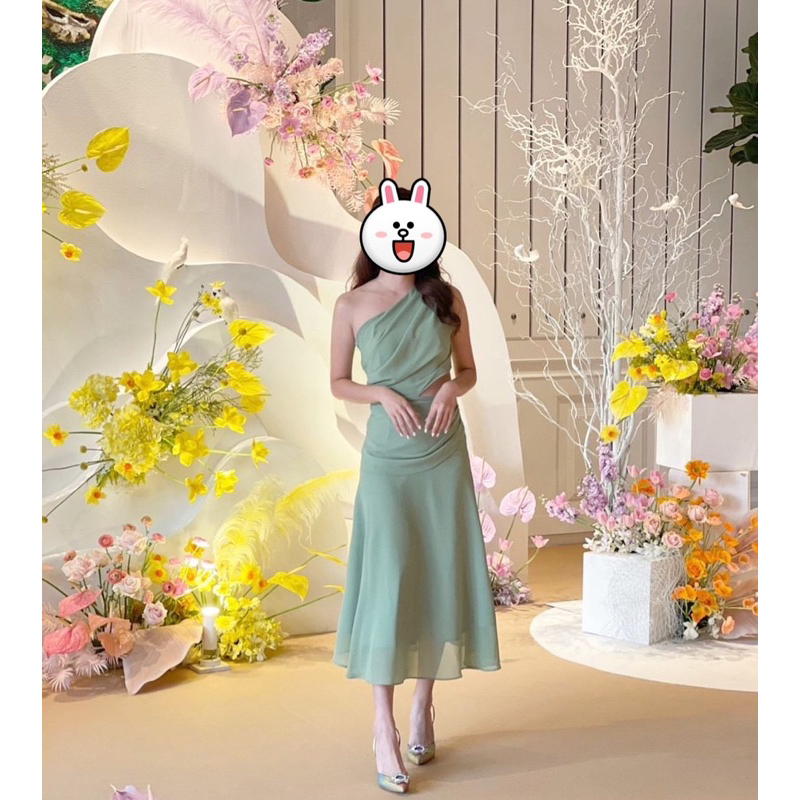 Tulip dress จากร้าน peace eveninggown