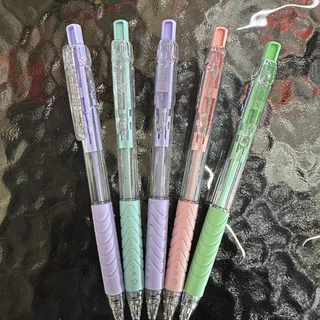 ปากกา QuanTum M5 X Treme หมึกสีน้ำเงิน 0.5 มม. ( 1*50 ด้าม )