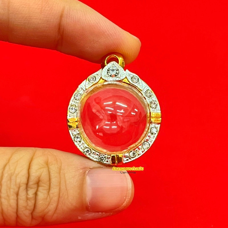 กรอบพระลูกอม เม็ดลูกอม ฝังเพชรcz หุ้มทองหนาไม่ลอกไม่ดำ (มีห่วงพร้อมยางรองขอบให้พร้อมใส่ได้เลย) ขนาดต่างกันนิดหน่อยใส่ได้