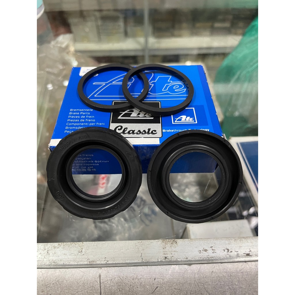 ยางดิสเบรค หลัง ชุดซ่อม เบรคหลัง Benz W123 W126 สำหรับเสื้อเบรค ATE ยี่ห้อ ATE แท้