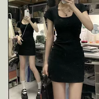 👗ชุดเดรส,👗กระโปรงสั้นเข้ารูป สุดเซ็กซี่ เนื้อผ้านิ่ม แฟชั่นมาใหม่