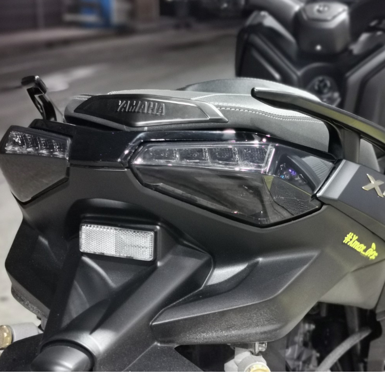 ครอบไฟท้าย ใส-สโมค Xmax300 ครอบไฟท้ายแต่ง Xmax 300 2023 - 2024
