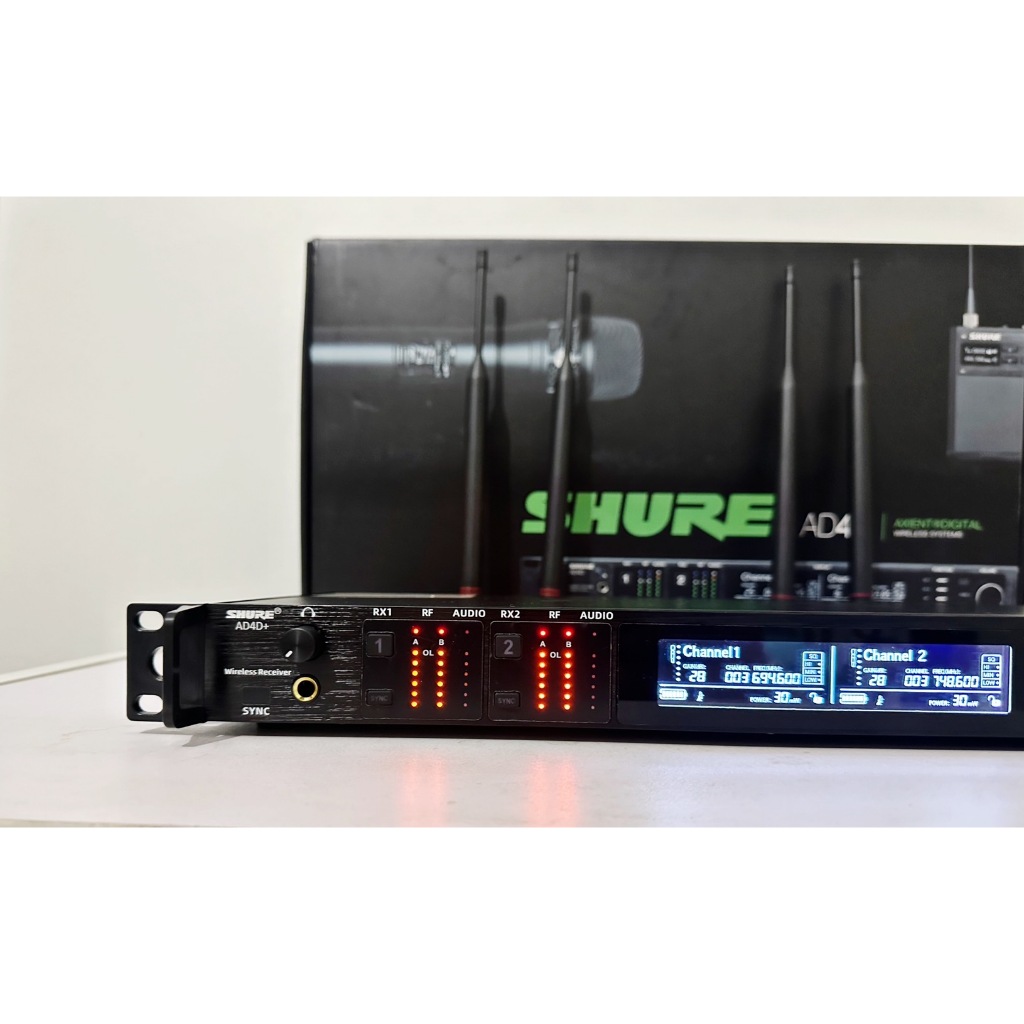 (รุ่นนิยม) AD4D+ คลื่น 694-758 MHz(2หน้าจอ) ปรับความถี่ได้ เสียงใสปลายซิปดีมาก รับสัญญาณไกล 70-100 เมตร ไมค์สำหรับพูด,ร้