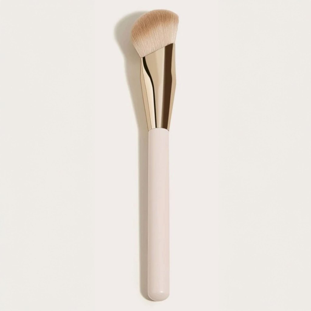 แปรงรองพื้นคอสเลอร์ Coslor Liquid Touch Foundation Brush