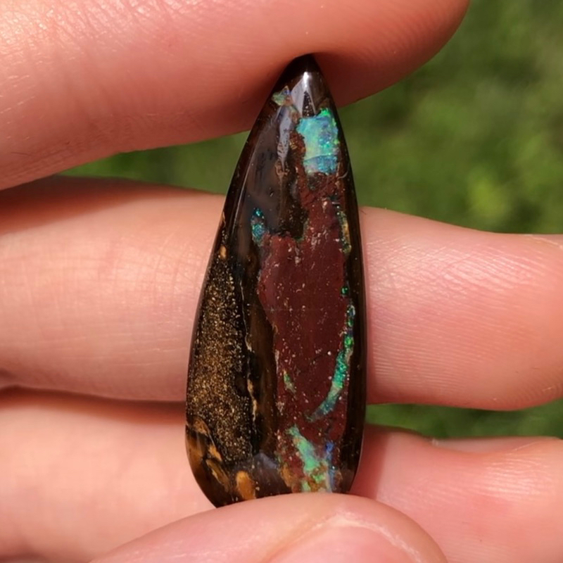 โบลเดอร์โอปอล Australian Boulder Opal 10.20 กะรัต