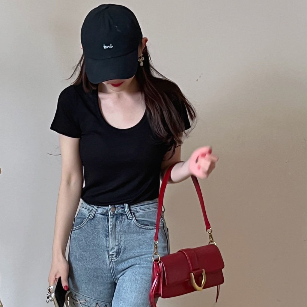 เสื้อยืด ผ้าเรย่อน คอยู ผ้าเนื้อนุ่มเด้ง ใส่สบายสุดๆ