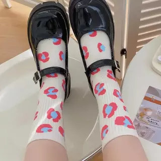 ถุงเท้าน่ารัก สีสันสดใส รูปแบบลวดลายคิ้วๆ สไตล์เกาหลี Candy-colored cotton midtube girls socks Instagram recommended