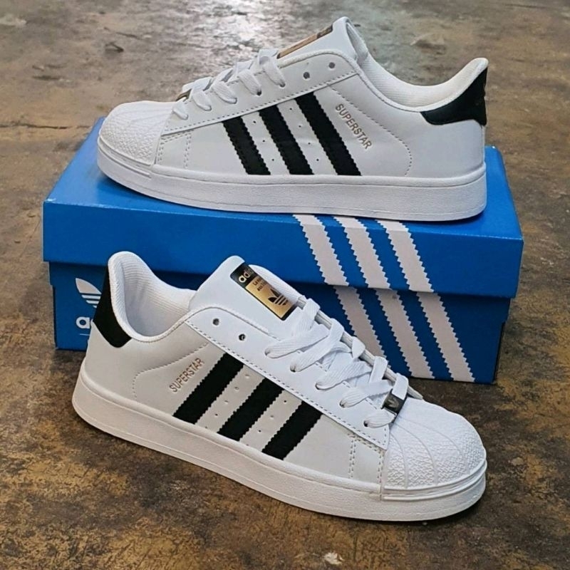 รองเท้าผ้าใบ รองเท้าผ้าใบผู้หญิง ผู้ชาย มีป้าย มีกล่อง ชนSHOP2024