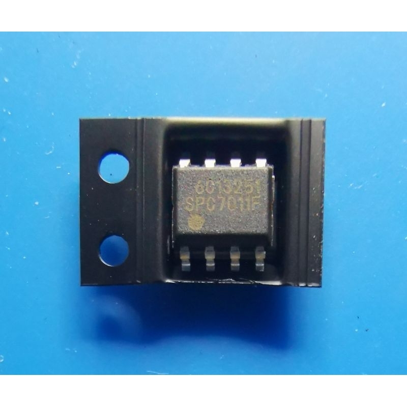 IC SPC7011F, FA5695 (PFC) SOP-8