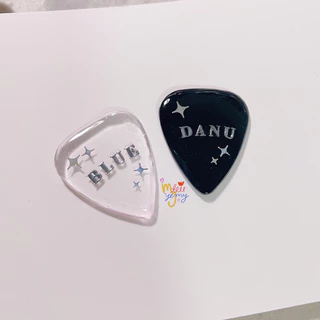 ปิ๊กกีตาร์ guitar pick (เพิ่มอักษร เจาะรู ทำจี้) ✨ TBW set ; พร้อมส่ง 🖤