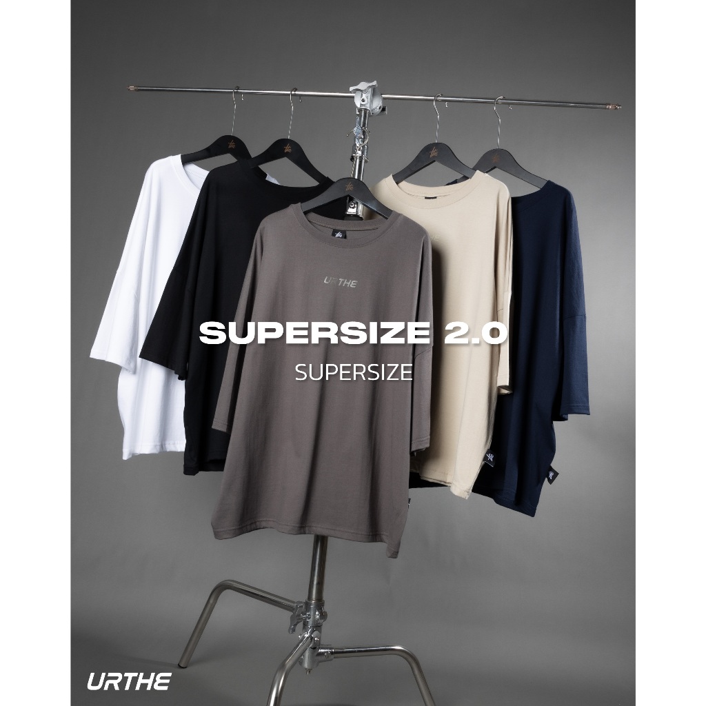 URTHE - เสื้อยืด แขนสั้น SUPERSIZE สกรีนลาย รุ่น SUPERSIZE 2.0