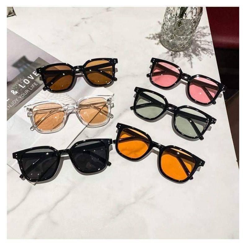 พร้อมส่งจากไทย NEW ITEM 2023 แว่นตากันแดด แว่นตาแฟชั่นเกาหลี เลนส์สี แบบใหมสวยๆ ป้องกันUV 100% รุ่นS010